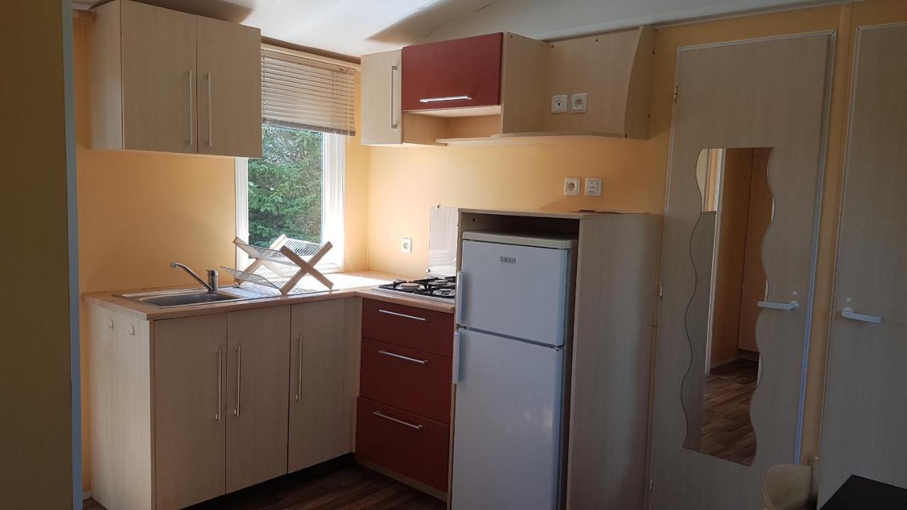 Camping Au Tour De L'Aveyron LʼHospitalet-du-Larzac Kültér fotó