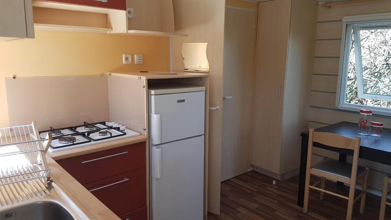 Camping Au Tour De L'Aveyron LʼHospitalet-du-Larzac Kültér fotó