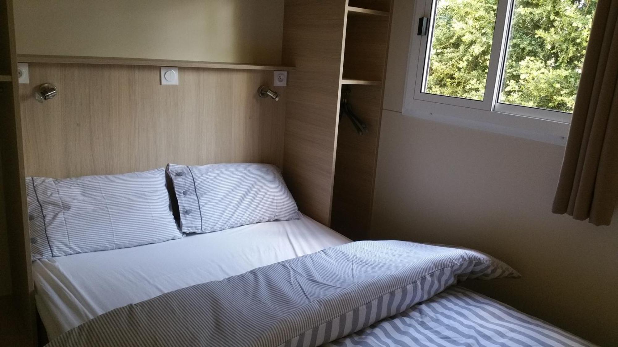 Camping Au Tour De L'Aveyron LʼHospitalet-du-Larzac Szoba fotó